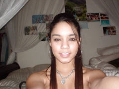 Vanessa Hudgens Nude Pics Leaked