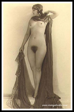 Antique Solo Chicks