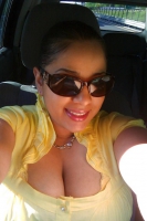 Facial arab chick