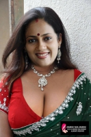 indian big busty Aunty\'s