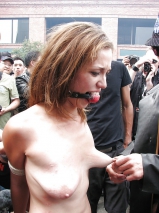Public Show -455-