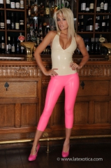 Latex lesbian oiled