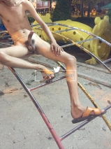 nhung con ga trong dep deu nam tren minh tat ca chang trai