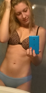 19 yo italian amateur whastapp selfies