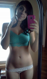 USA woman boobs pussy selfie