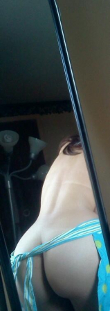 USA woman boobs pussy selfie