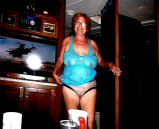 granny shows pussy