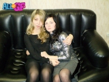 Amateur girlfriend shows nub