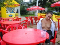 Public teen - N