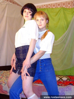Russian teen lesbians with double dildo - N