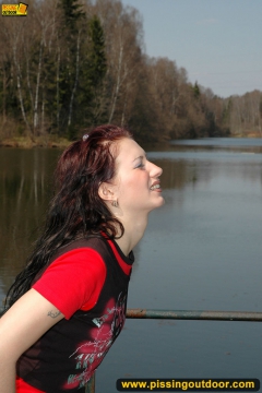 Teen brunette outdoor pissing - N