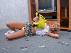Ksenia is fond of - N