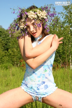 Hot erotic posing - N