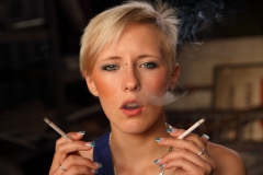 Little Kim smokes two - N