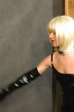 Female domination club - N