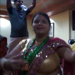 Huge boobs indian aunty, dancing in party... just 4 titfuck - N