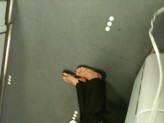 Random Feet - N