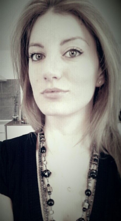 belle salope suce sont petit ecureuil - N