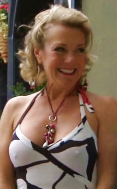 Helen Pearson (dame slut) - N