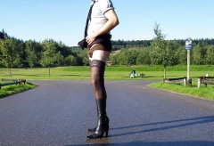Flashing outdoors.. - N