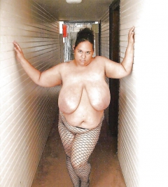 Paki hot girl in hotel room - N