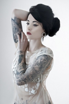 Body Art 8! - N