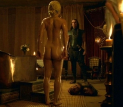 Naked Emilia Clarke (Daenerys) - N