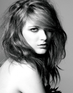 Evan Rachel Wood - N
