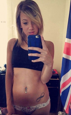 Is there a doctor in the house? - trainee doctor naked selfi - N