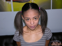 THE POLAR EXPRESS CARTOON GIRL - N