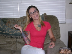 Amateur Glasses Babe Modeling Nude - N