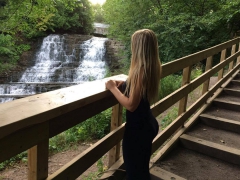 new album of her with friends - N