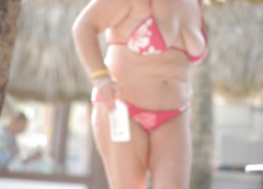 on vacation - N