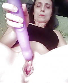 36 yo jenny toys her cunt - N