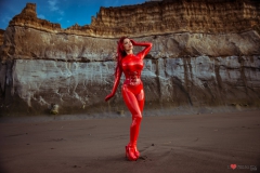 Bianca Baeuchamp Latex red 2 - N