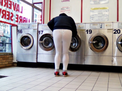 A la laverie en legging - N