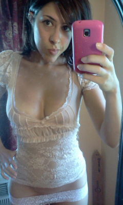 USA woman boobs pussy selfie - N