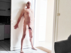 moi nat092 je suis nudiste et je vis nu a longueur d annee - N