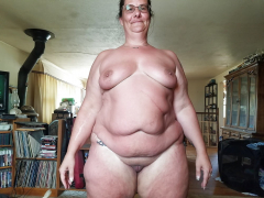 granny shows pussy - N