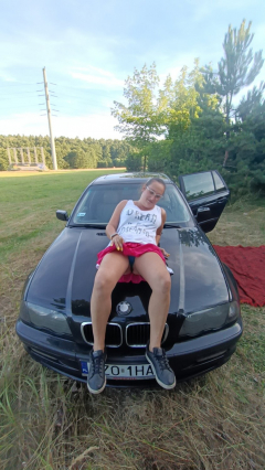Amateur Wife 001 - N