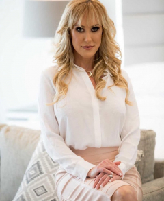 mature and sexy - N