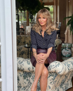 mature and sexy - N