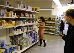 Pussy Shopping 2 - N