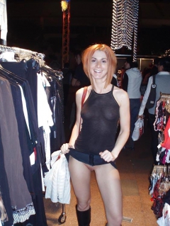 Pussy Shopping 8 - N