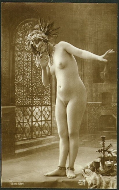 Antique pin babes 2 - N