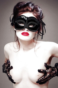 Masked ladies 4 - N
