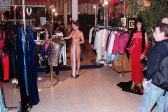 Pussy Shopping 10 - N