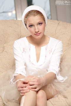Sexy female - N