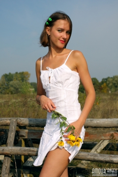 White dress - N