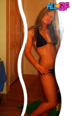Girlfriend stripping on cam - N